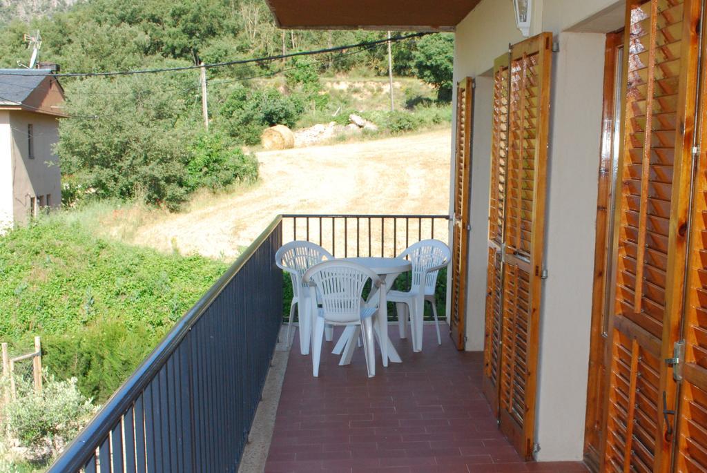 Cal Serveró Peramola Exterior foto